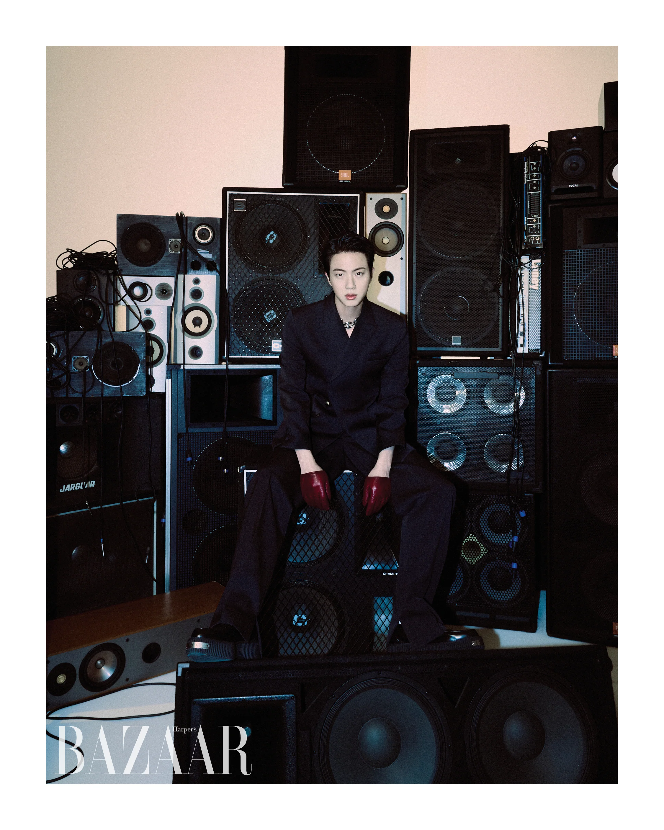BTS JIN - BAZAAR MAGAZINE 2024 SEPTEMBER ISSUE - Image 4
