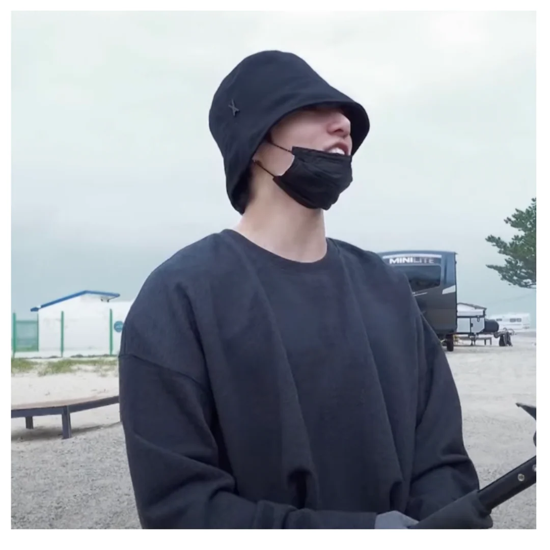 A NOTHING - BTS JUNGKOOK HEAVY-TERRY BALLOON SWEAT BOX TEE Charcoal - Image 2