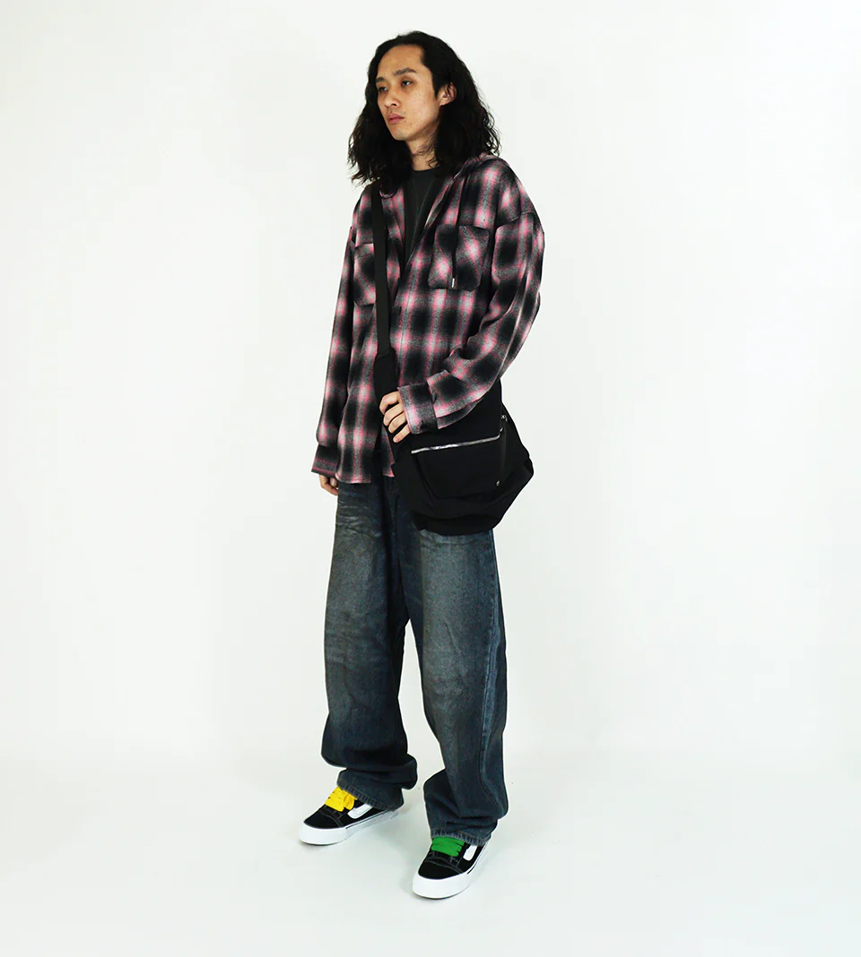 SK8ER ROCK - SKZ Bangchan Hombre Check Hoodie Shirt Pink - Image 4