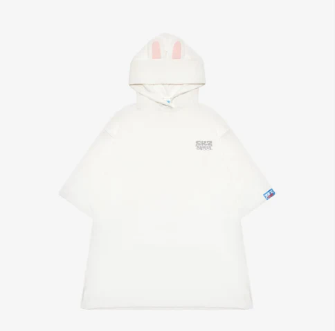 STRAY KIDS - 2025 JAPAN POP-UP STORE OFFICIAL MD PONCHO - Image 2