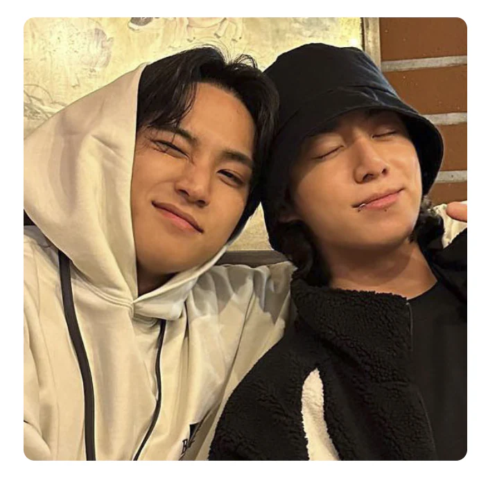 VARZAR - BTS Jungkook NCT Jaemin ENHYPEN Jungwon Stud drop over fit bucket hat black - Image 4